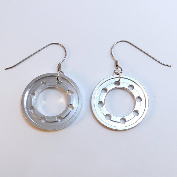 Handmade Steampunk Gear Unique Earrings Upcycled Computer Parts Cyberpunk Silver - Picture 1 of 2